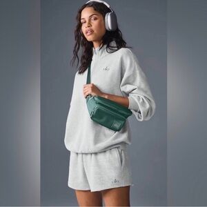 ALO Yoga Explorer Fanny Pack• Winter Ivy•NWT